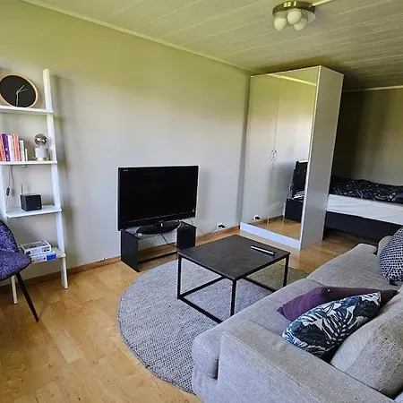 Hybel Med Naerhet Til Alt Appartement Tromsø